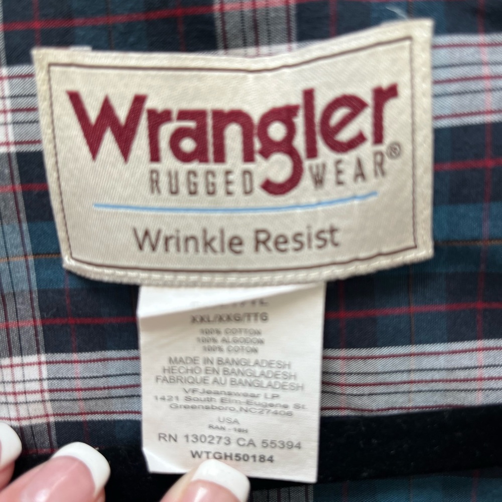 Men’s wrangler wrinkle resistant shirt size XXL